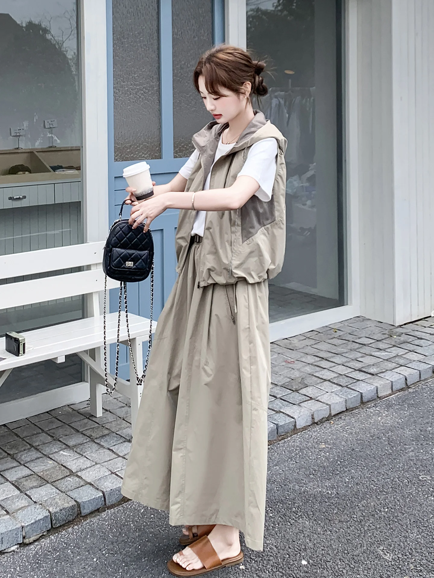 ワイシャツに合う服は？カジュアルな夏のスタイルを決める1つの答え