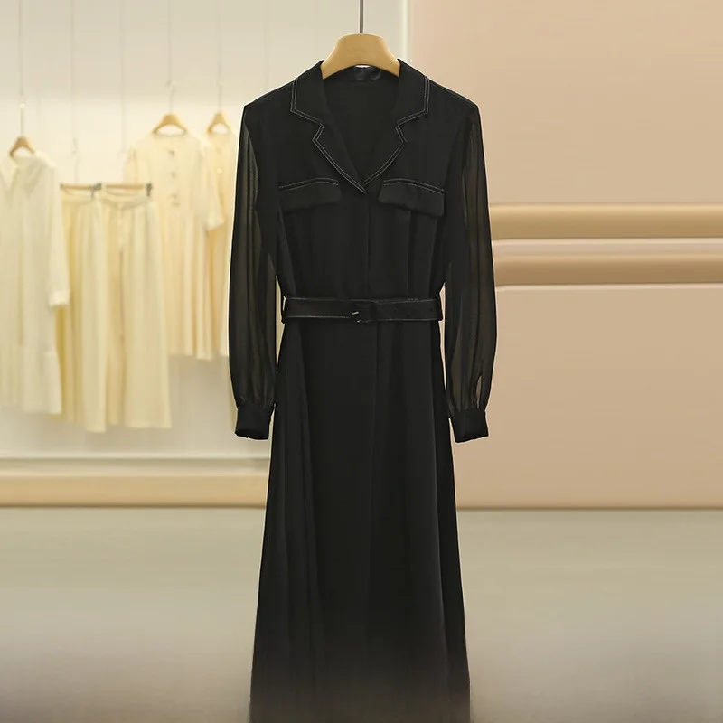 ドレスコード黒とは？洗練されたウエスト絞り長袖黒ドレスの実際の使い方とシーン別ガイド