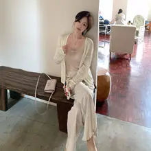 浪漫的なレースデザインのリネン混ニット【トップスとパンツのセットアップ対応】