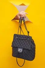 デザイン性の高いバックパック【女性用・ナイロン・ドローコート・チェーンディテール・格子柄】