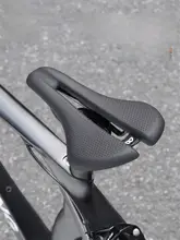 西骑者 カーボンファイバー自転車サドル【軽量・通気性・マウンテンバイク・ロードバイク用】