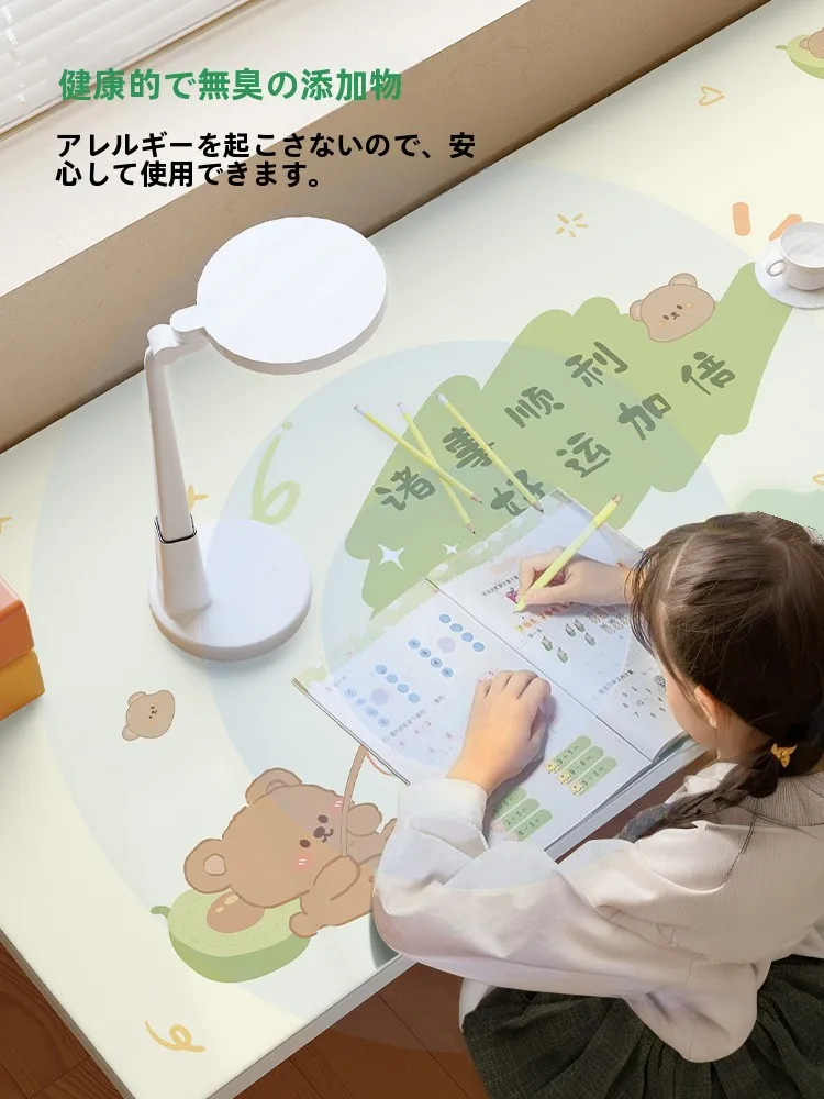防汚シリコンデスクマットの汚れ落とし対応：日常使用における実用性とメンテナンスガイド