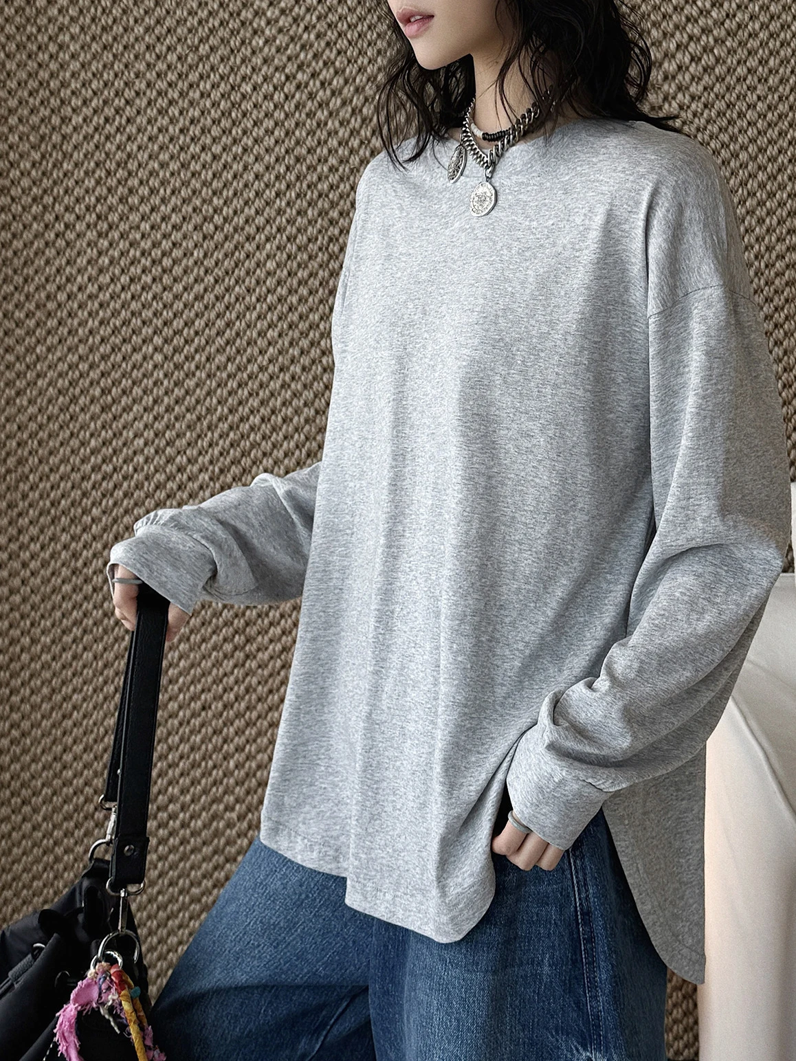 ぽっちゃり体型に合うTシャツは、本当に選ぶべきポイントはどこ？
