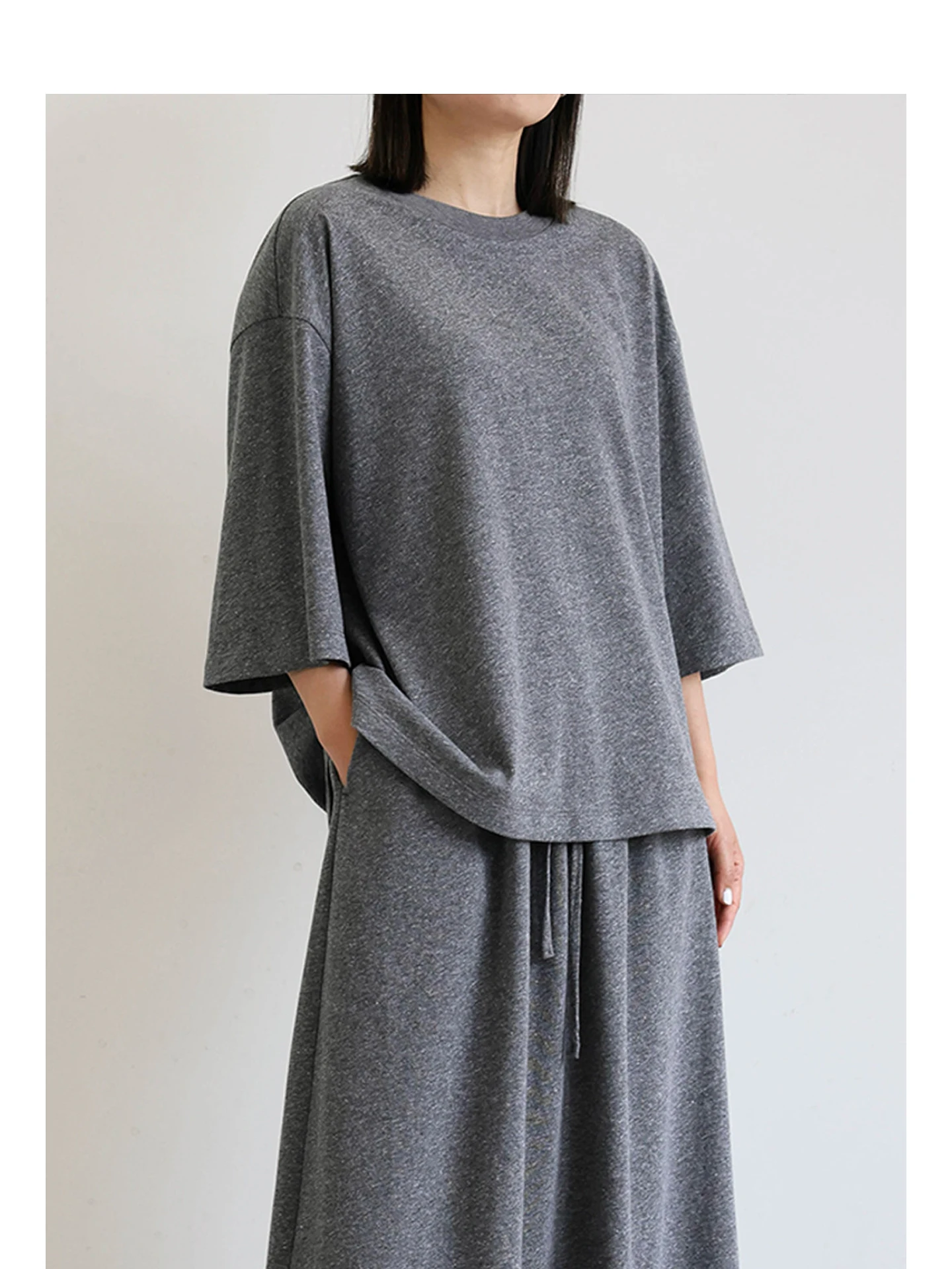 7部袖Tシャツはどう選ぶ？通勤から夏の日常まで、1つのアイテムで解決できる本当の理由とは