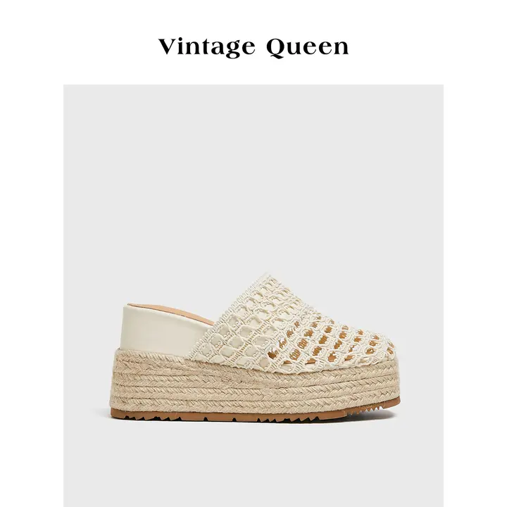 花柄デザインのヴィンテージ風ウェッジソール草編みトングサンダル【夏用・リゾートファッション】