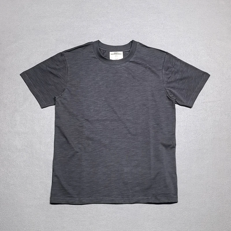 普通体型メンズに合うトップスは？極上の肌触りと季節感を両立するTシャツの選び方
