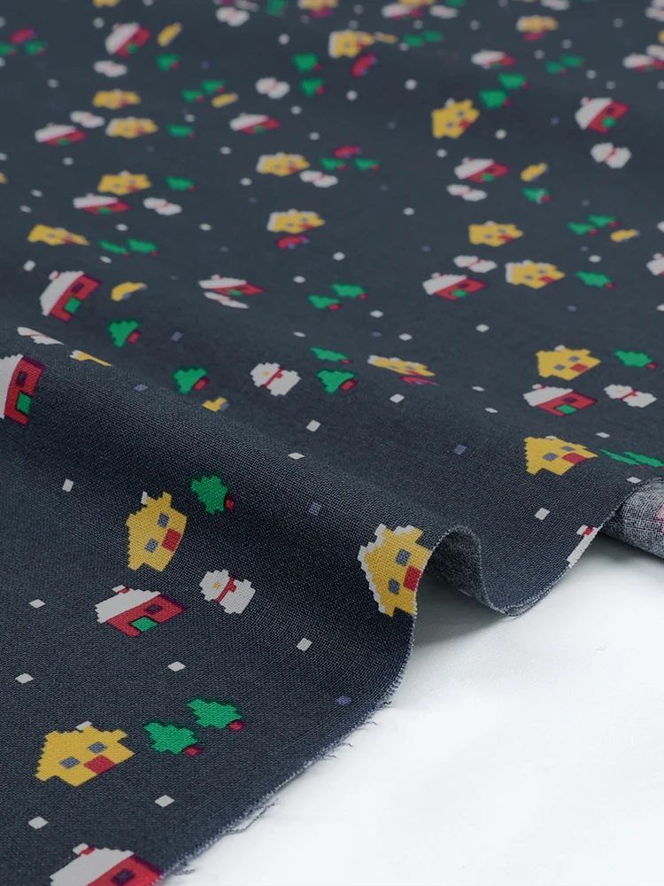 クリスマスデザインの深青色コットンDIY生地：2026年に流行する手芸アイテムの実用性とトレンド分析