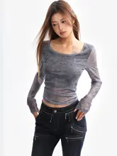 十字リベットデザインTシャツ【春用・フィット感・ショート丈】