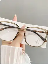 大きめフレームの女性用メガネ【近視対応・シンプルデザイン】（セットアップ対応）