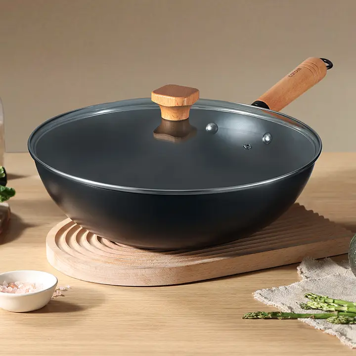 CAROTE  鉄鍋 フライパン 家庭用 料理 鉄製 ノンスティック IH ガス 古典型 平底鍋