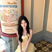 ビーチデザインの夏用フリルキャミソールワンピース【甘辛ミックス・不規則ヘム・小柄向け】