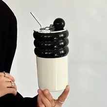 陶製ハンドル付きマグカップ【カバー付き・ストロー・大容量・コーヒー・ミルクティー用】