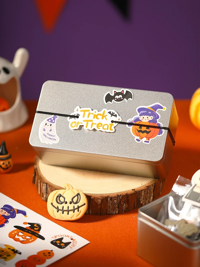 ハロウィン用カボチャとゴーストデザインの吊り札：装飾カードの実用性と使用シーン