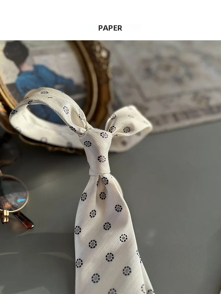 ascot tieの選び方は？3つの厳選アイテムでビジネスからカジュアルまで自在に活用する