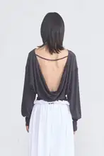 春夏向けの魅力的なオフショルダー透け感ブラウス【女性用・前後着用可能・フィット】