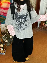 春春用カートゥーン風 小猫デザインの長袖Tシャツ【ゆったりとした着心地・デザイン性のある重ね着風】
