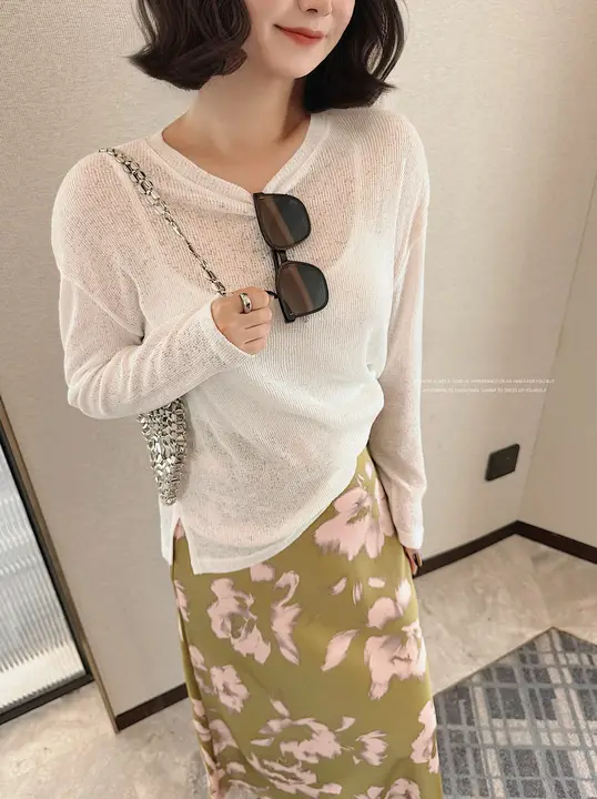 薄手のUVカット長袖Tシャツ【ルーズフィット・無地・女性用】