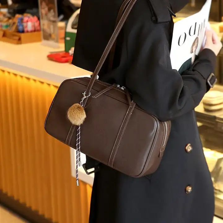 ボストンスタイルの本革ショルダーバッグ【レトロ・通勤用・牛革製】