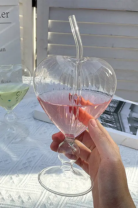 ハートガラスカップ 女性 用 ストロー 水を飲む カップ 飲料 ジュース カクテル ミルクカップ 高い魅力