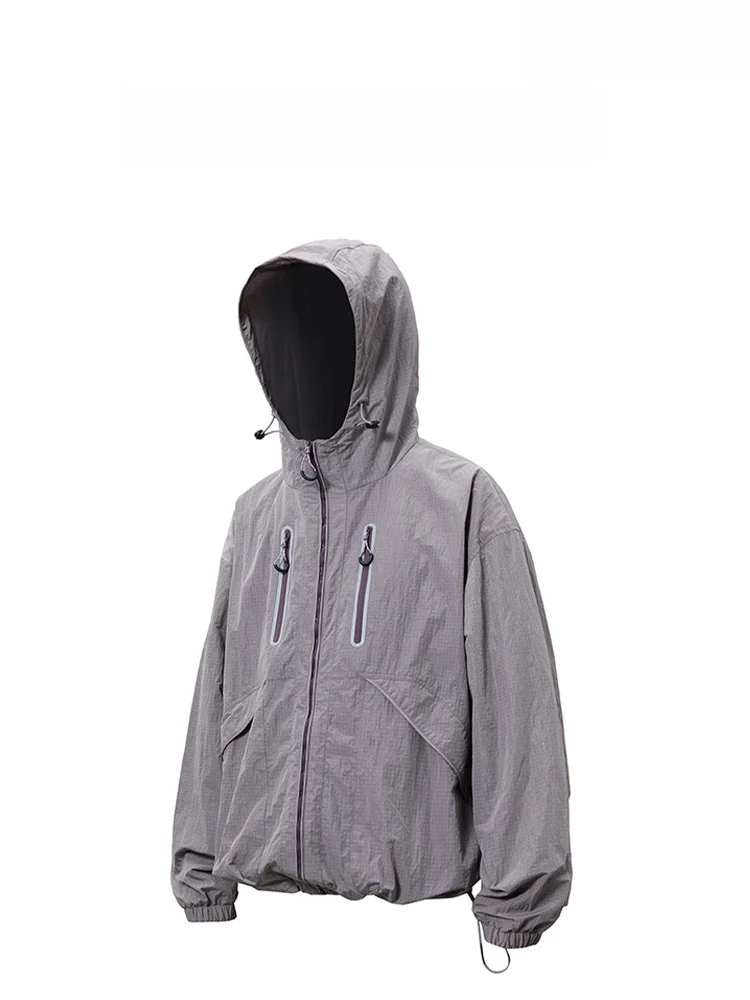 撥水マウンテンパーカー VISVIM DANNIE：秋のアウトドアシーンに最適な防水性能と軽量設計