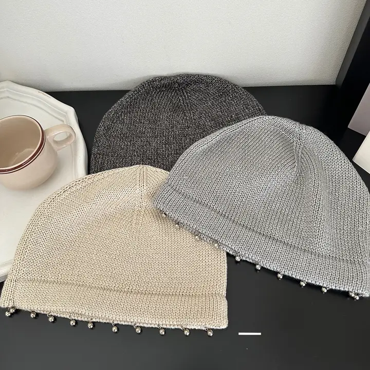 シンプルなニット帽【冬用・フリンジ付き・丸型キャップ】（セットアップ対応）