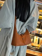 真皮製ハンドトートバッグ【極上の柔らかさ・カジュアル・ショルダー・斜め掛け対応】