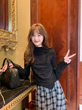 デザイン性に優れた レディース 長袖Tシャツ【スリムフィット・春用・素材感のある二重構造】