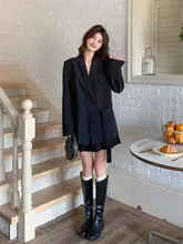 黒の気品ある万能ジャケット【春秋用・スリムフィット・小柄向け】