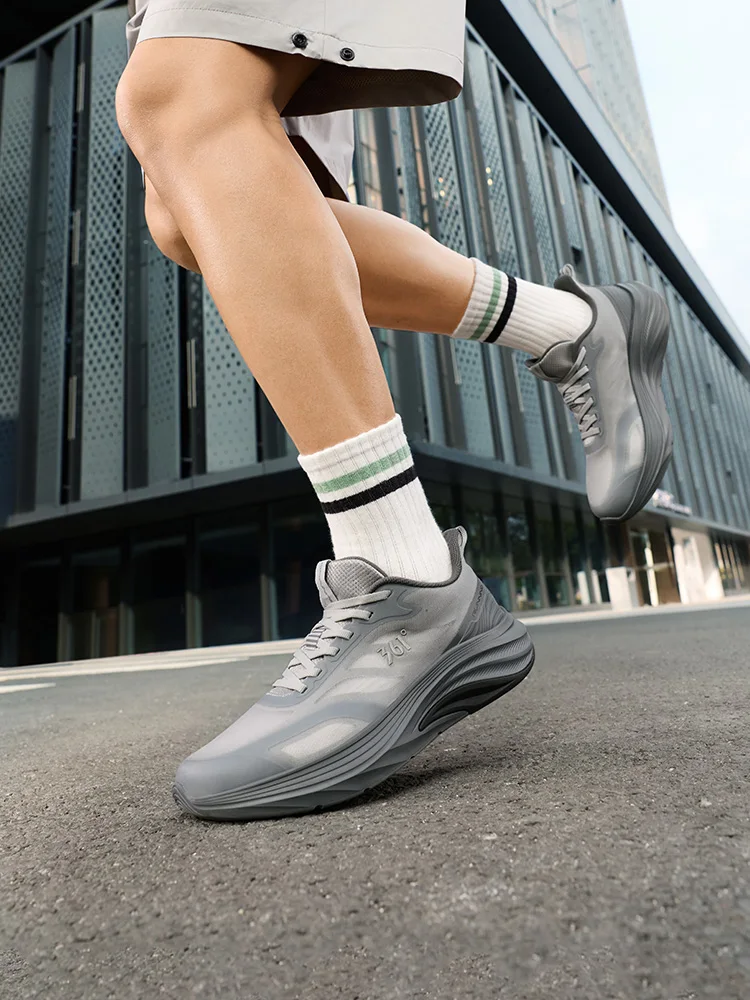 361° 軽量メッシュランニングシューズ：歩きやすいブランドとしての実用性と特性