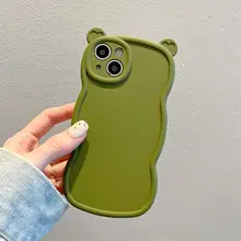 iPhone 14用 スマホケース【オリーブグリーン・シンプルデザイン・ソフトシリコン・衝撃吸収】