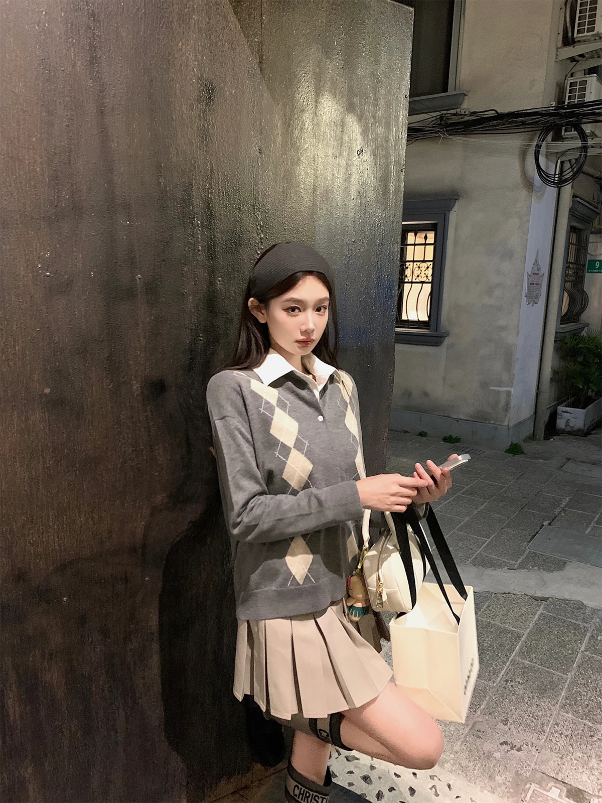 大学入学祝いに贈る「知的な印象」の服は？おすすめの3つの選び方