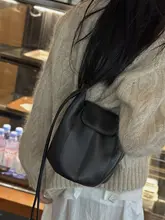 レトロなパンプキンバッグ【本革・ソフトレザー・ショルダー・トートバッグ】