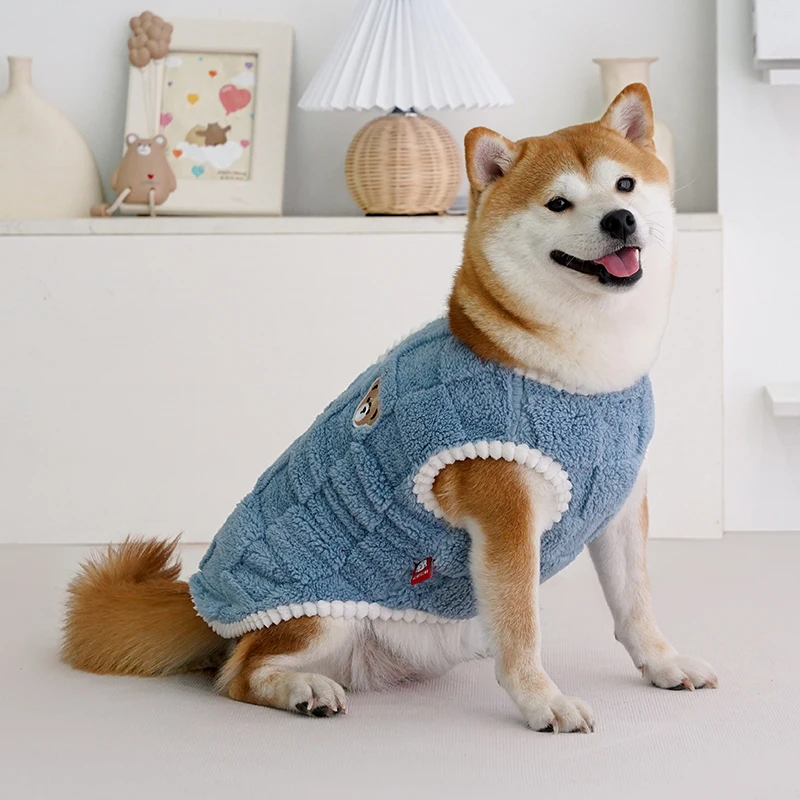 柴犬用服専門店で選ぶ冬用厚手ベストの実用性とシーン別対応
