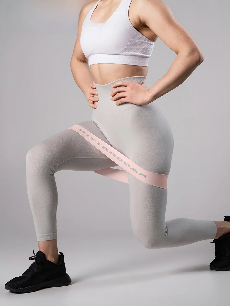 フィットネスに悩む女性に、FitterGearのトレーニングバンドは本当に役立つのか？