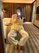 高腰デザインの米白色ワークパンツ【春秋用・ストレッチ・束脚・ウエストゴム】