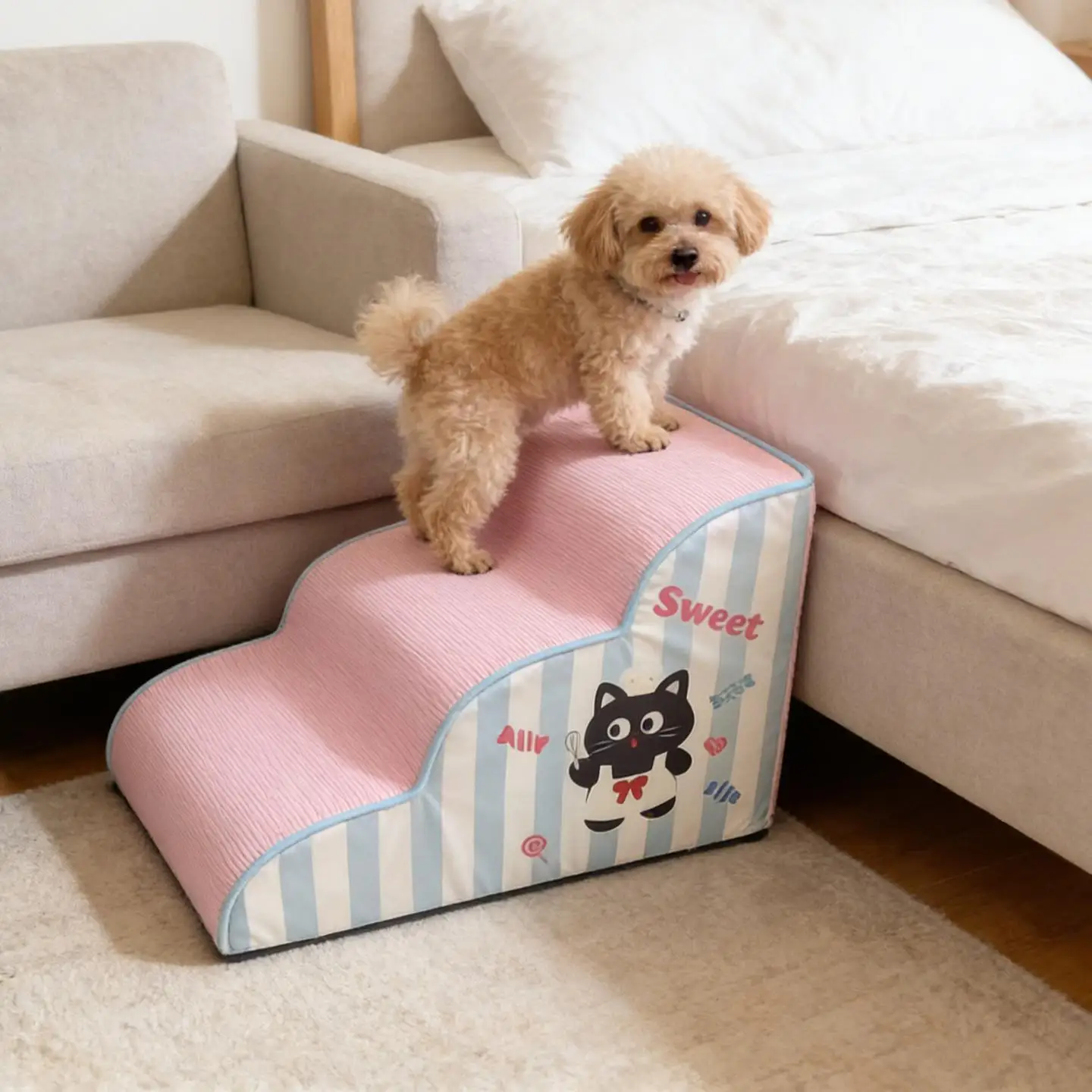 可愛いペットの階段：ホームセンターで購入可能な小型犬用洗えるソファベッド用階段