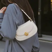 夏にぴったりなショルダー斜め掛けバッグ【女性用・シンプルなデザイン・通勤向け】
