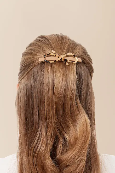 バタフライリボン型ヘアアクセサリー【高級デザイン・スプリングクリップ】