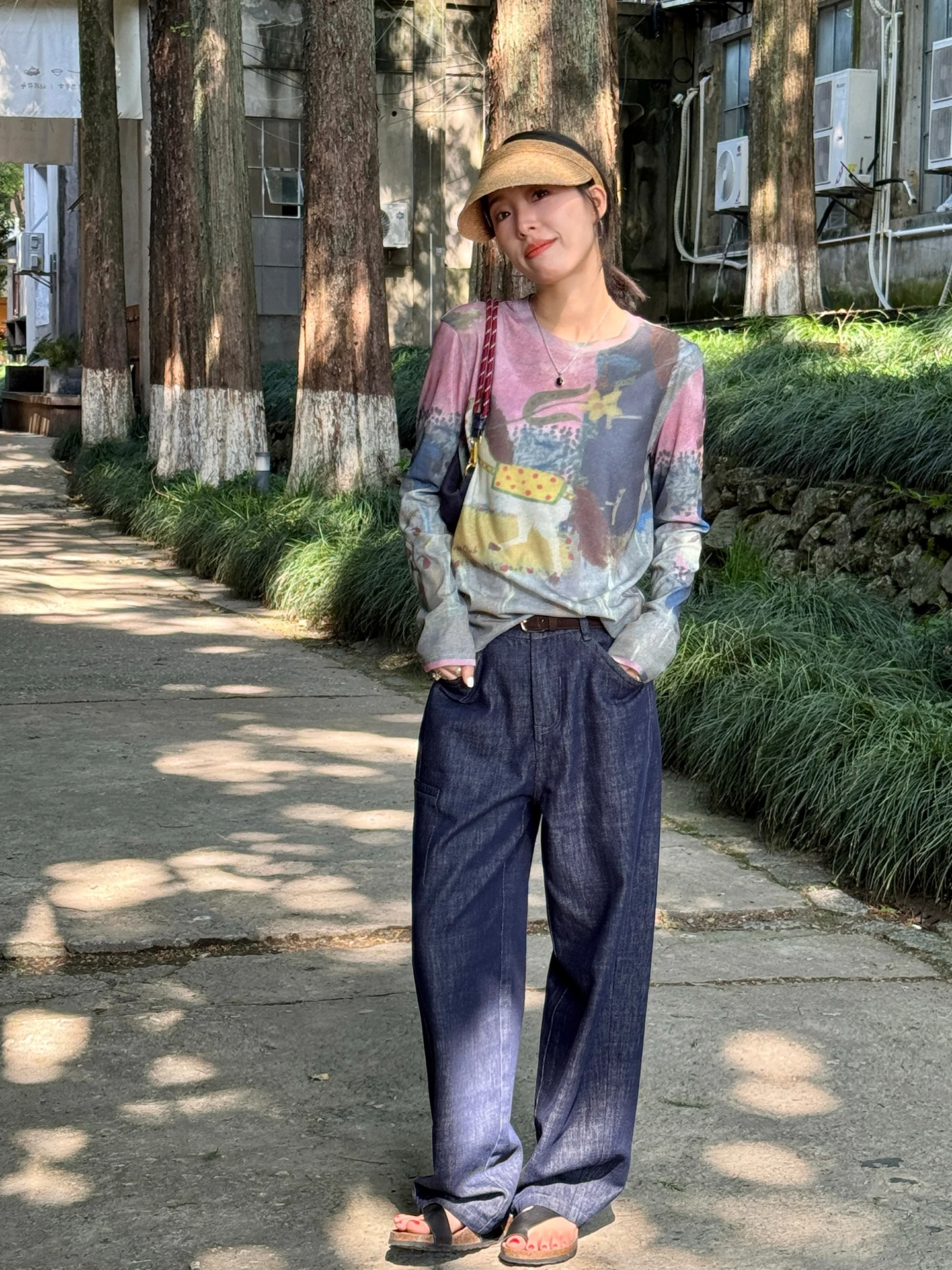 40代の女性が通勤で悩む長袖Tシャツ、どう選ぶ？