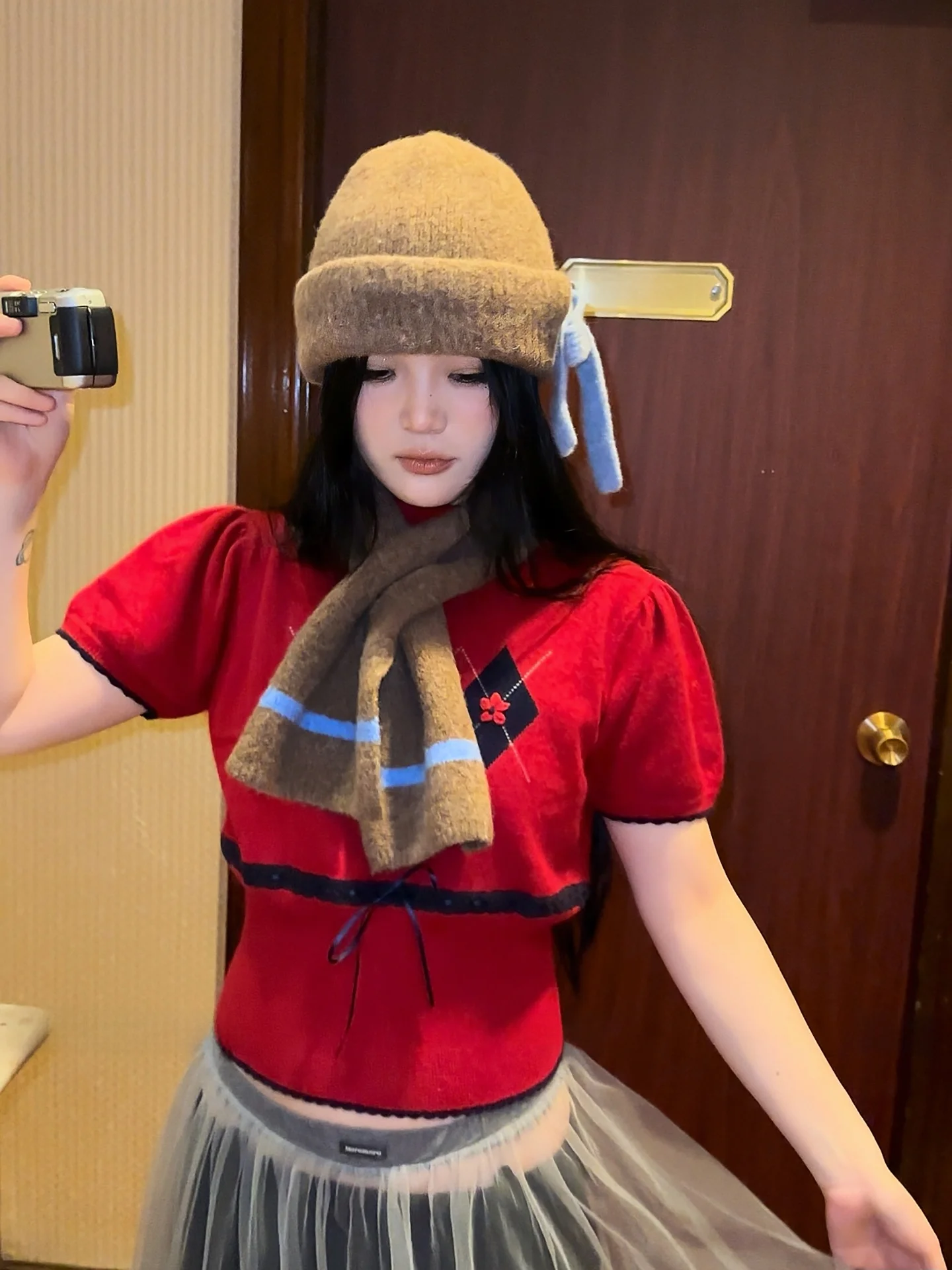 レトロで可愛い！リボン付きニットキャップの冬用着用実績と機能解析