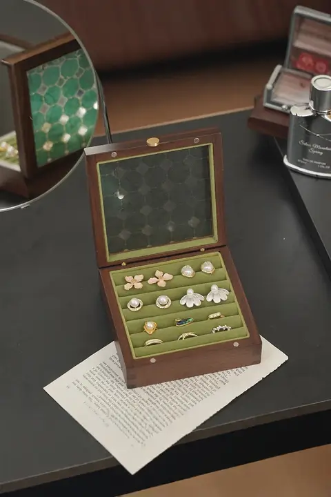 ジュエリーボックス 天然木 コンパクト 大容量 レディース ピアス 指輪 アクセサリー 収納 整理整頓 携帯用