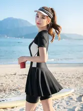 女性用 保守的なデザインのワンピース水着【プール・温泉用・大きいサイズ・スリム効果】