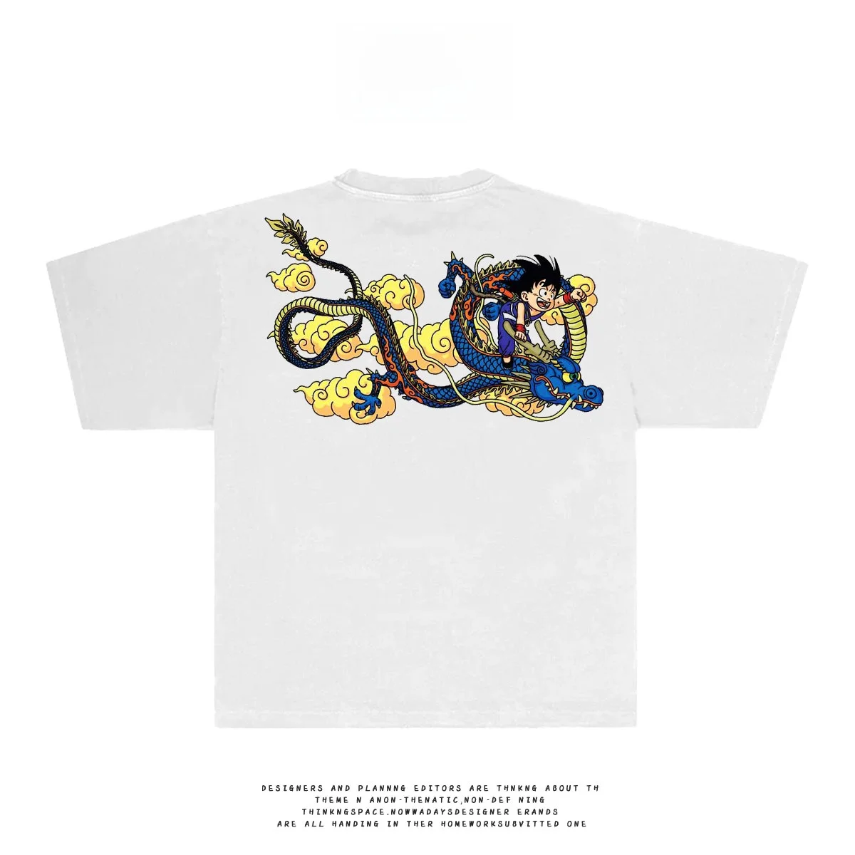 ユニークデザインのオーバーサイズ半袖Tシャツ：ダサいパーカーを防ぐカジュアルスタイルの実用性