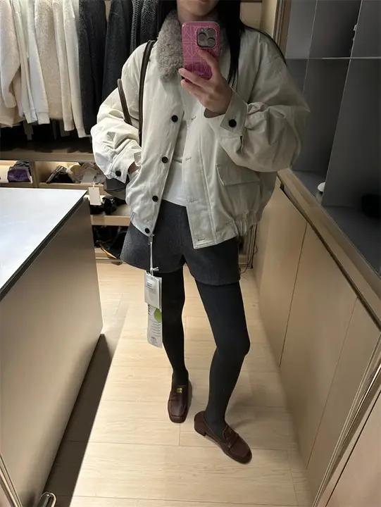 羊毛襟付き白鹅绒コート【冬用・おしゃれなパーカータイプ】