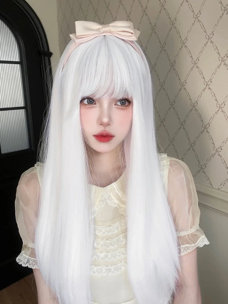 2026年ロブヘアアレンジとロングヘア ストレート 前髪ありのどちらがおすすめ？