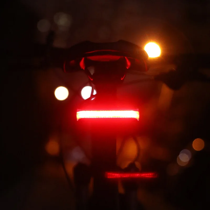自転車用ウインカーの選び方：USB充電式テールライトの実用性と性能解析