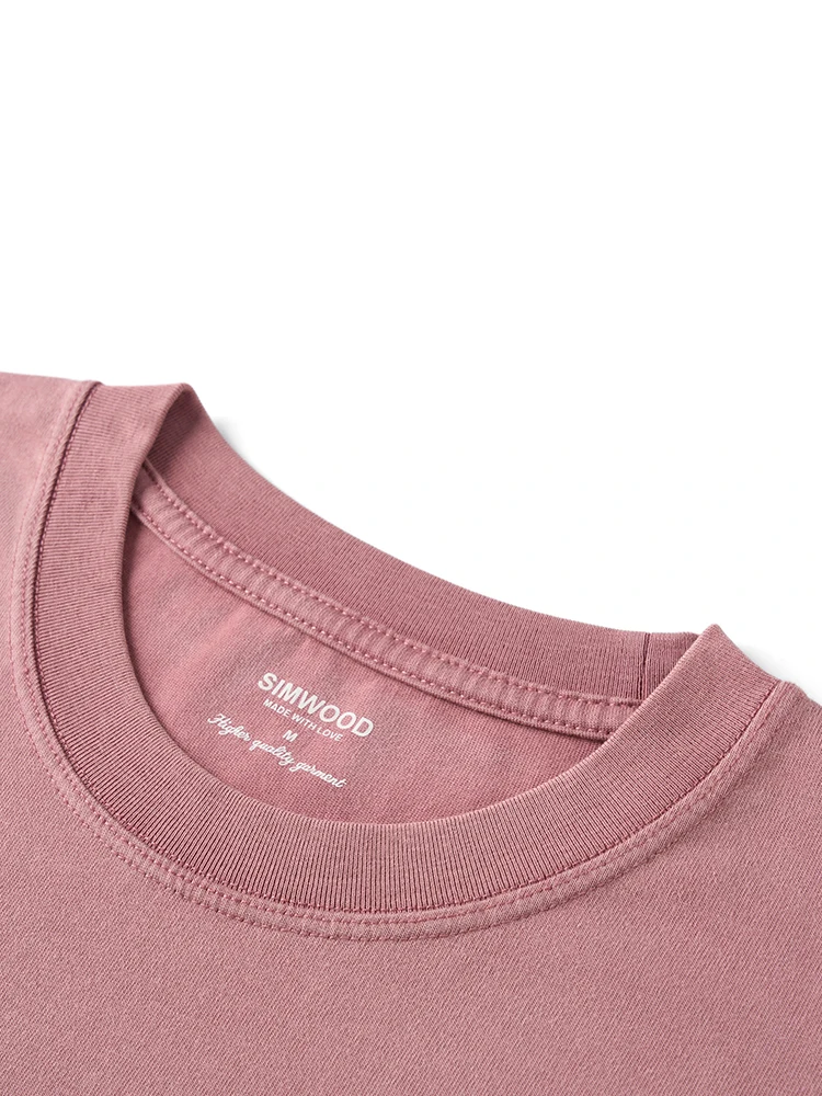 シダーウッドのTシャツは本当に夏にぴったり？リアルな体験から見つけた選び方