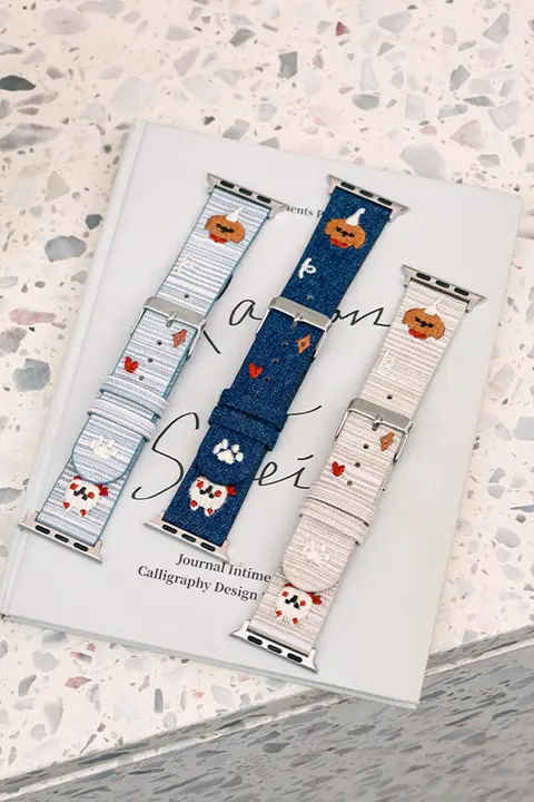 愛らしい犬の刺繍入り Apple Watch用バンド【レディース・皮革・41mm対応・夏用】
