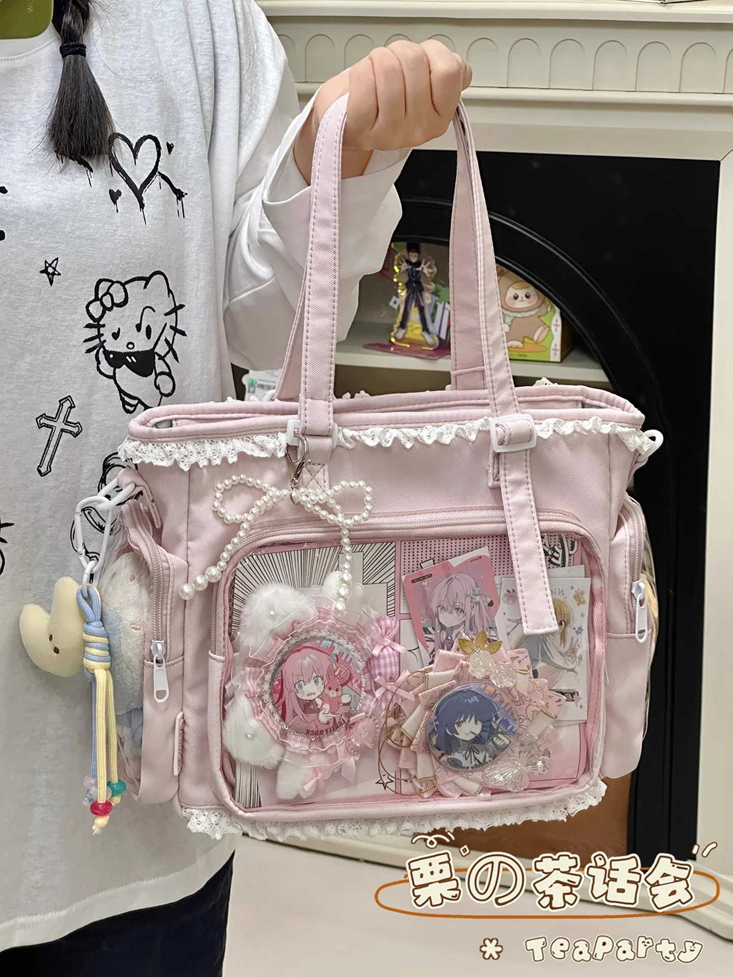 透明な二次元デザインのショルダーバッグ：かわいい通勤向けトートバッグの実用性と設計分析