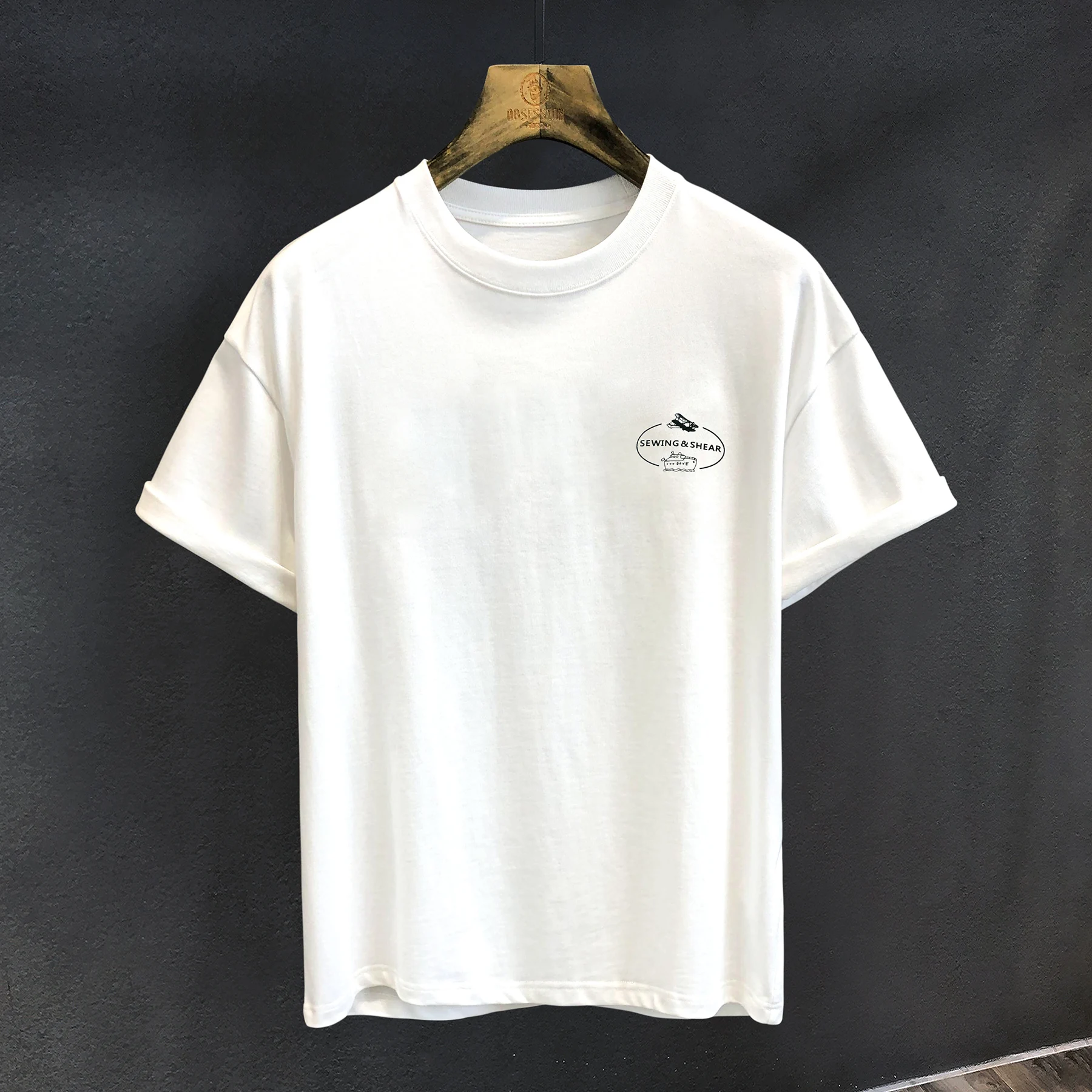 バックプリントTシャツにシミが付いても大丈夫？高品質コットンTシャツの選び方とケア法